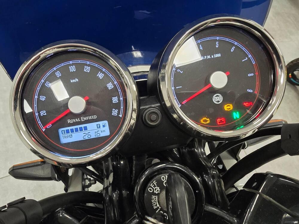 Royal Enfield Interceptor 650 (2021 - 26) (5)