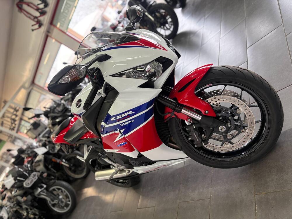 Honda CBR 1000 RR Fireblade (2012 - 16) (6)