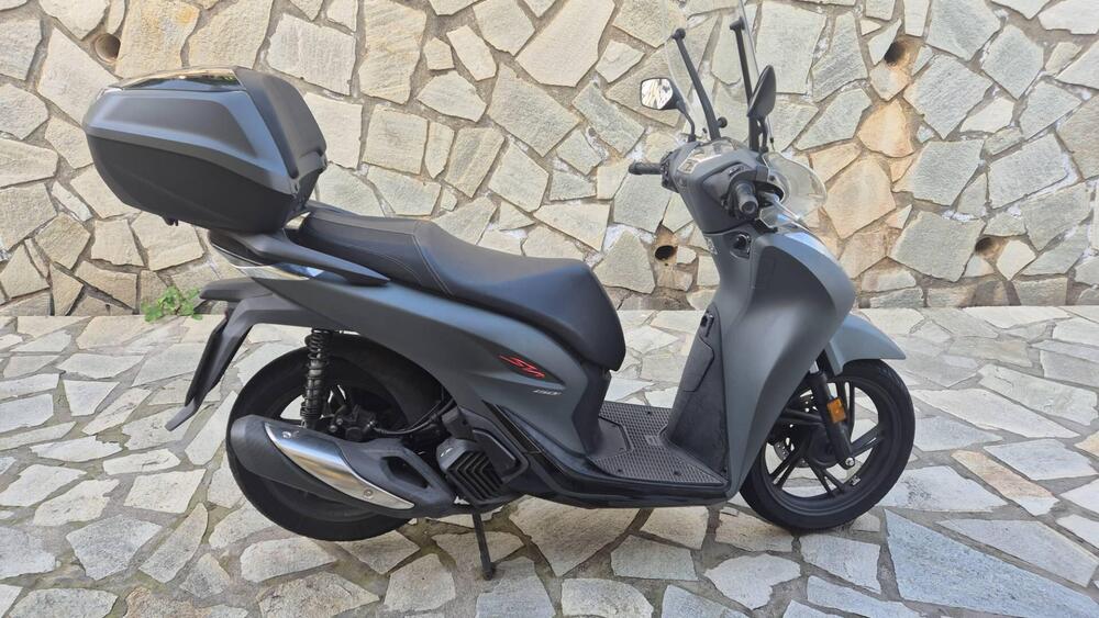 Honda SH 150i Sport (2022 - 23) (2)