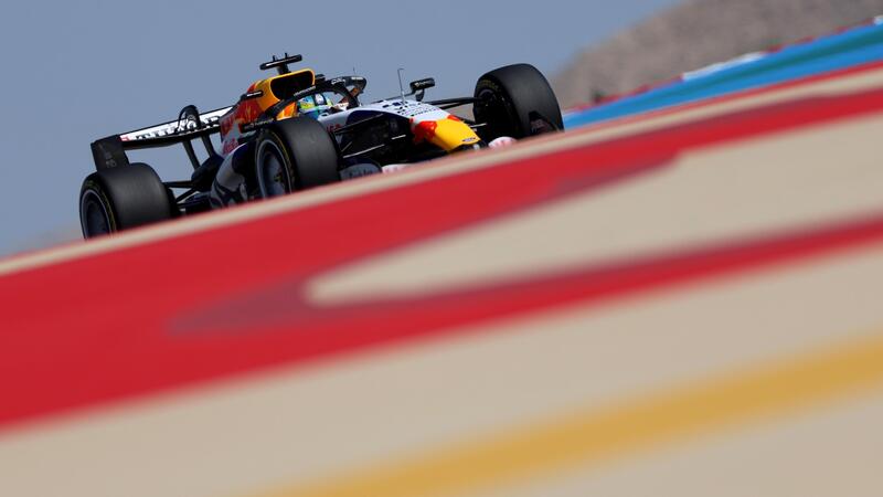 F1. I test di Pirelli cancellati in Bahrain, l&rsquo;arrivo ritardato dei team in Australia: ecco come la crisi in Medio Oriente colpisce il Circus