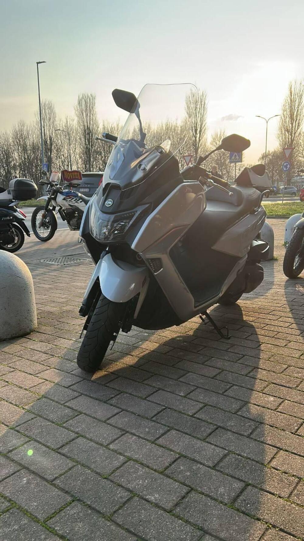 Sym Maxsym 400 (2021 - 25) (2)