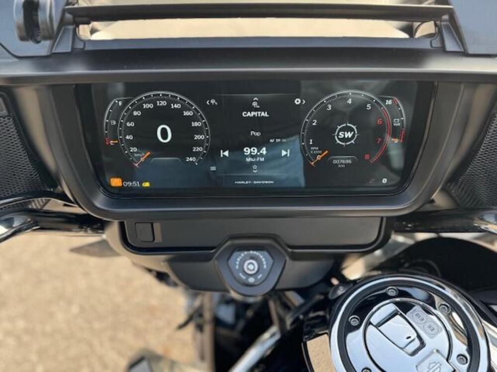 Harley-Davidson Street Glide Ultra (2025) (7)