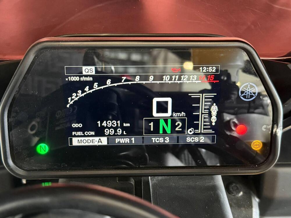 Yamaha YZF R1 (2015 - 16) (4)