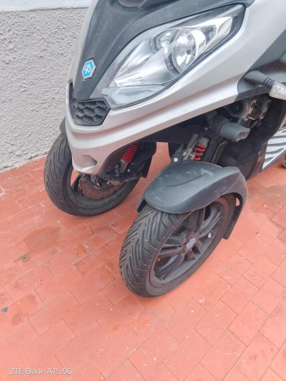 Piaggio MP3 300 ABS Hpe (2021 - 24) (3)