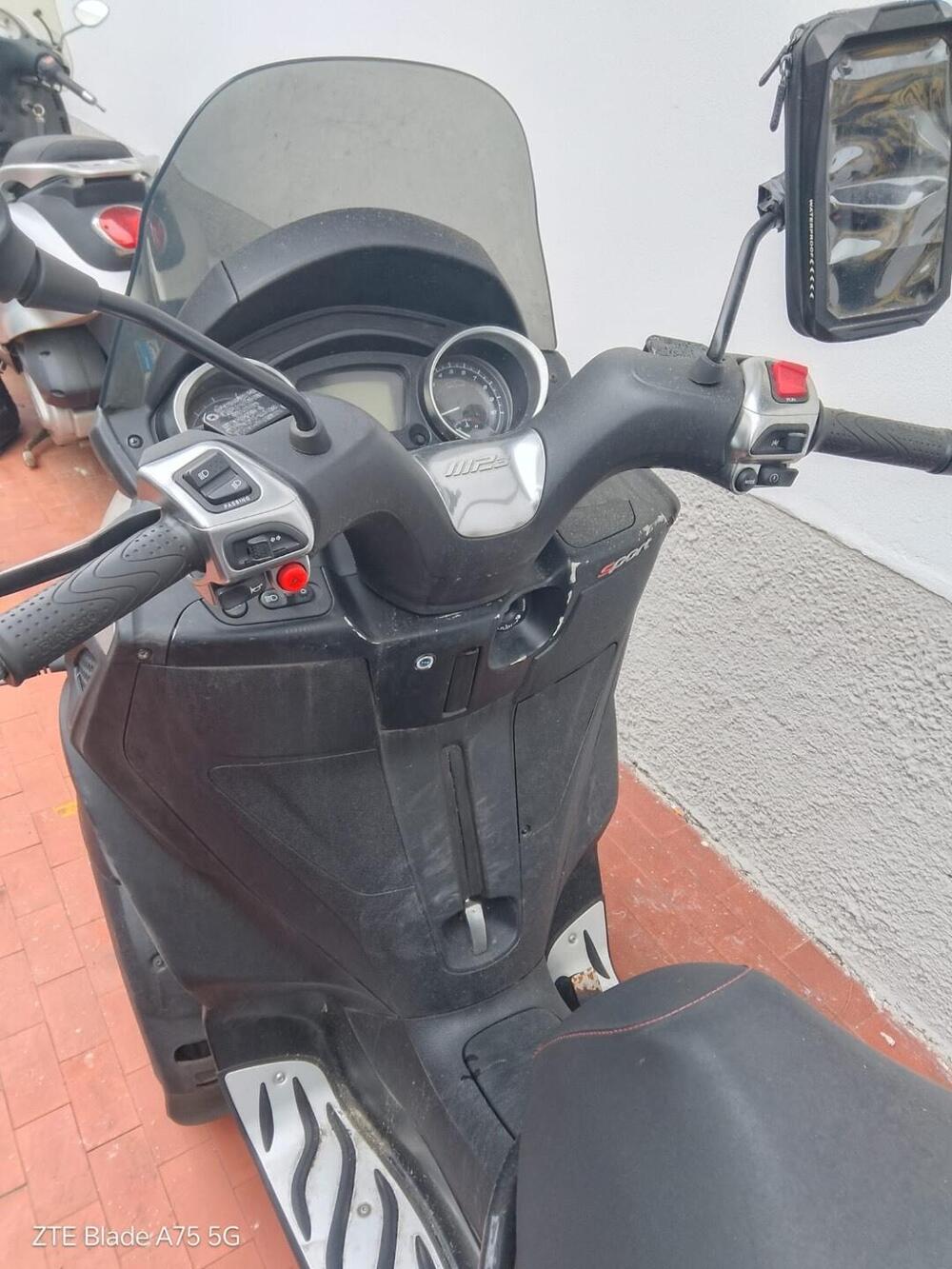 Piaggio MP3 300 ABS Hpe (2021 - 24) (4)