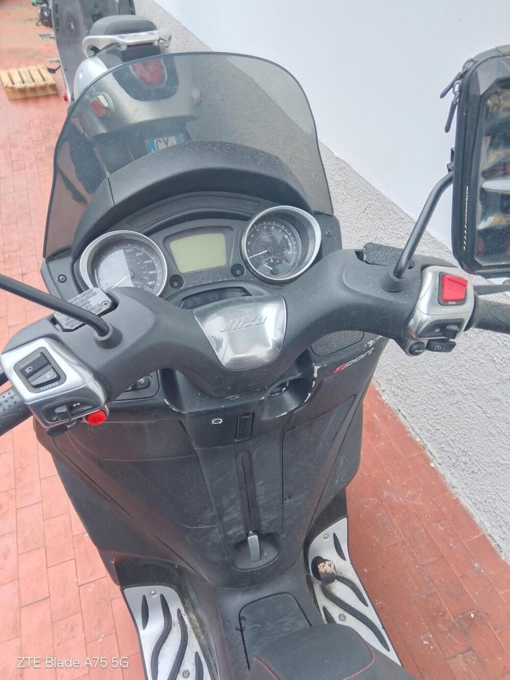 Piaggio MP3 300 ABS Hpe (2021 - 24) (6)