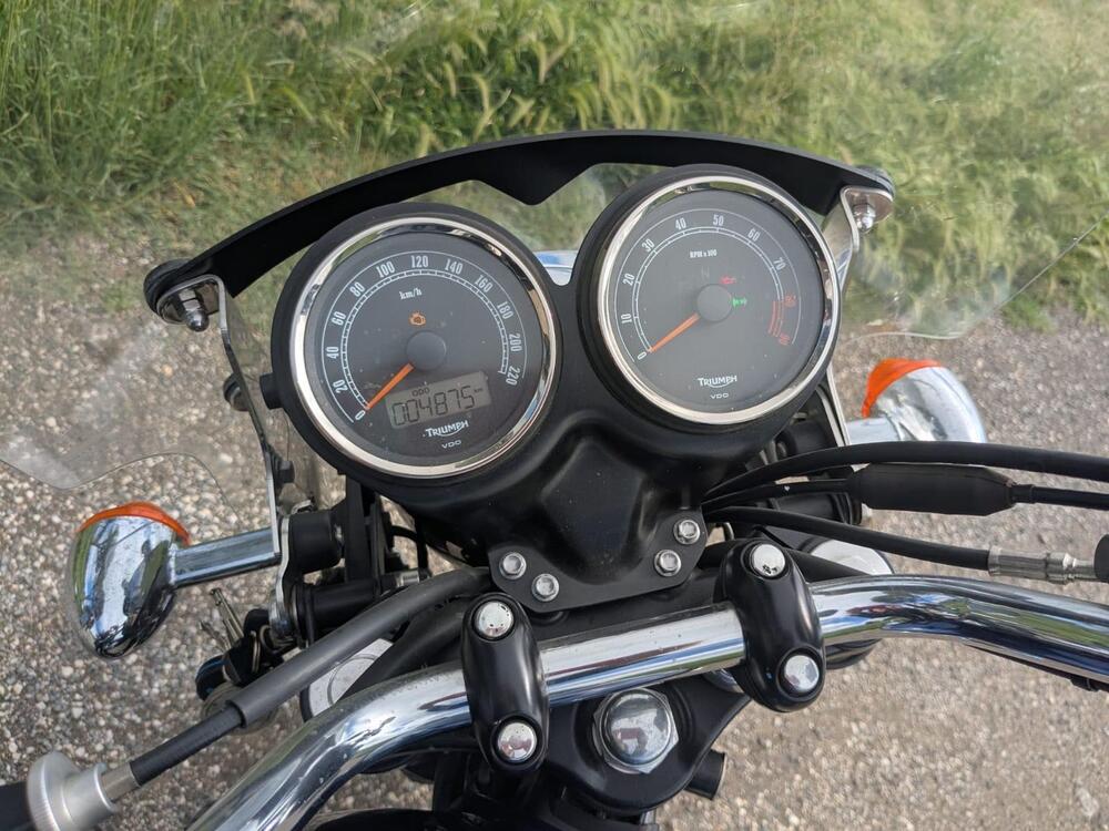 Triumph Bonneville SE (2009 - 13) (2)
