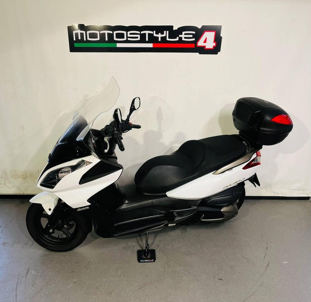 Kymco Downtown 300i ABS (2009 - 17) (2)