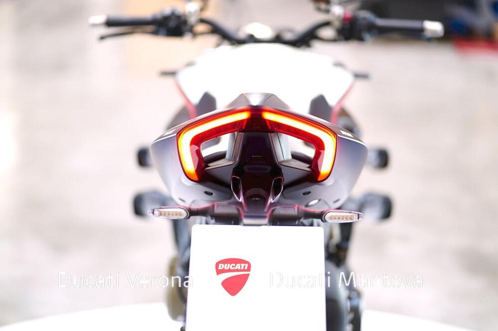 Ducati Streetfighter V4 1100 SP (2022) (15)