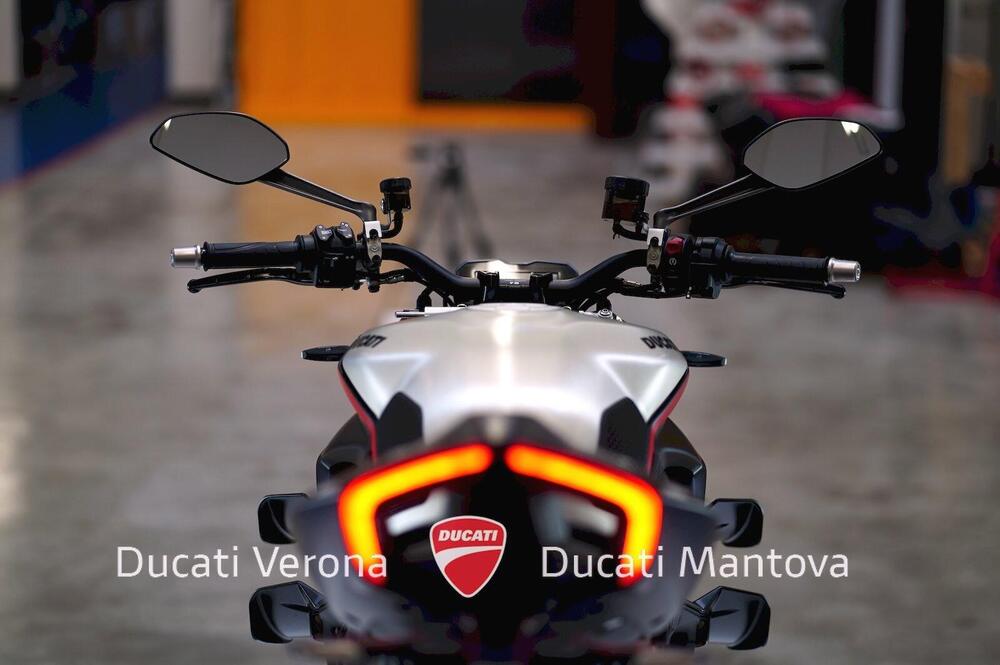 Ducati Streetfighter V4 1100 SP (2022) (16)