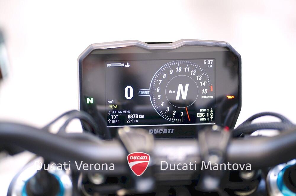 Ducati Streetfighter V4 1100 SP (2022) (20)
