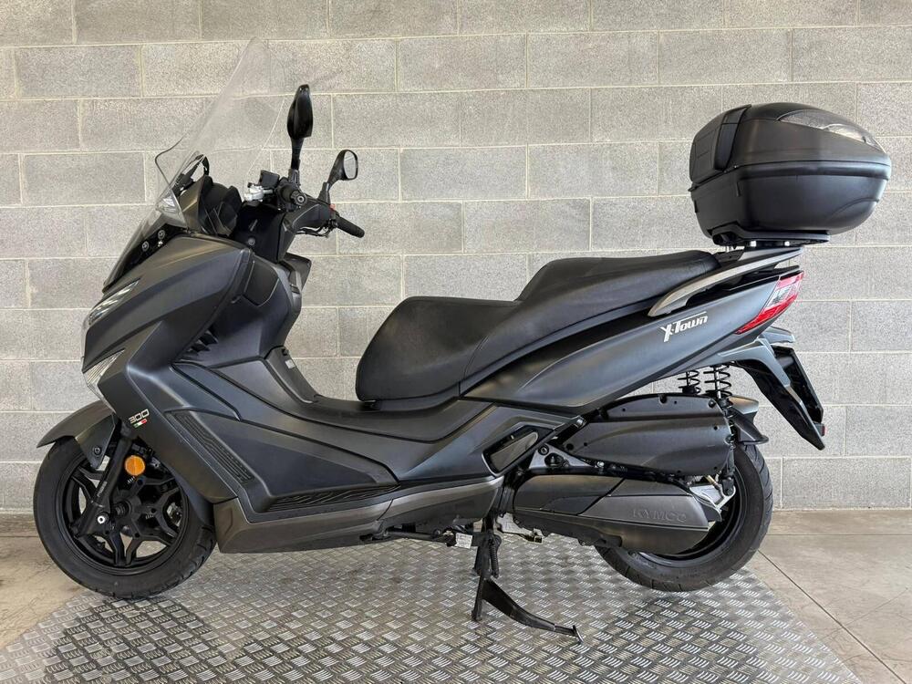 Kymco X-Town 300i (2021 - 24) (5)