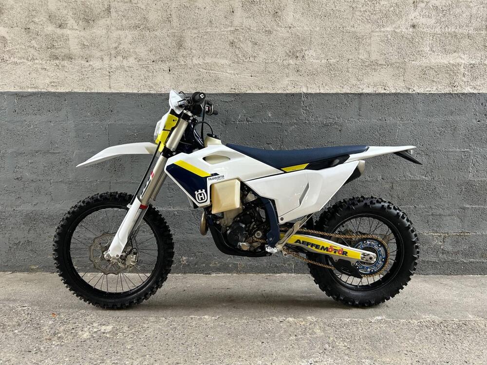 Husqvarna FE 350 (2025) (2)