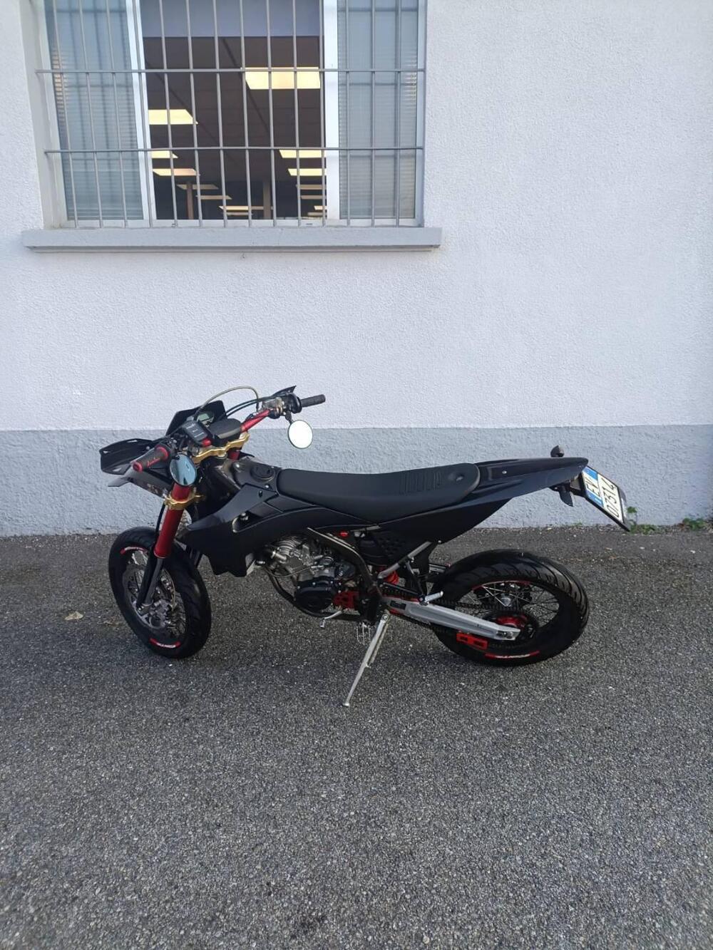 Fantic Motor Motard 125 Competition 4t (2020) (3)