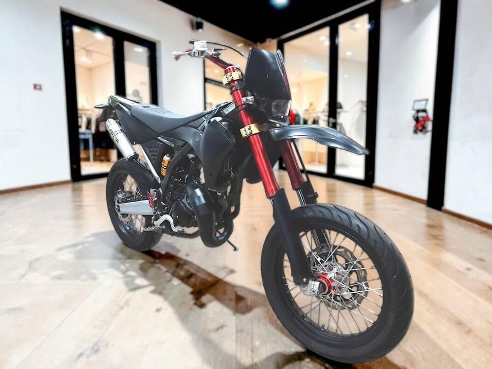 Fantic Motor Motard 50 Performance 2t (2020) (2)