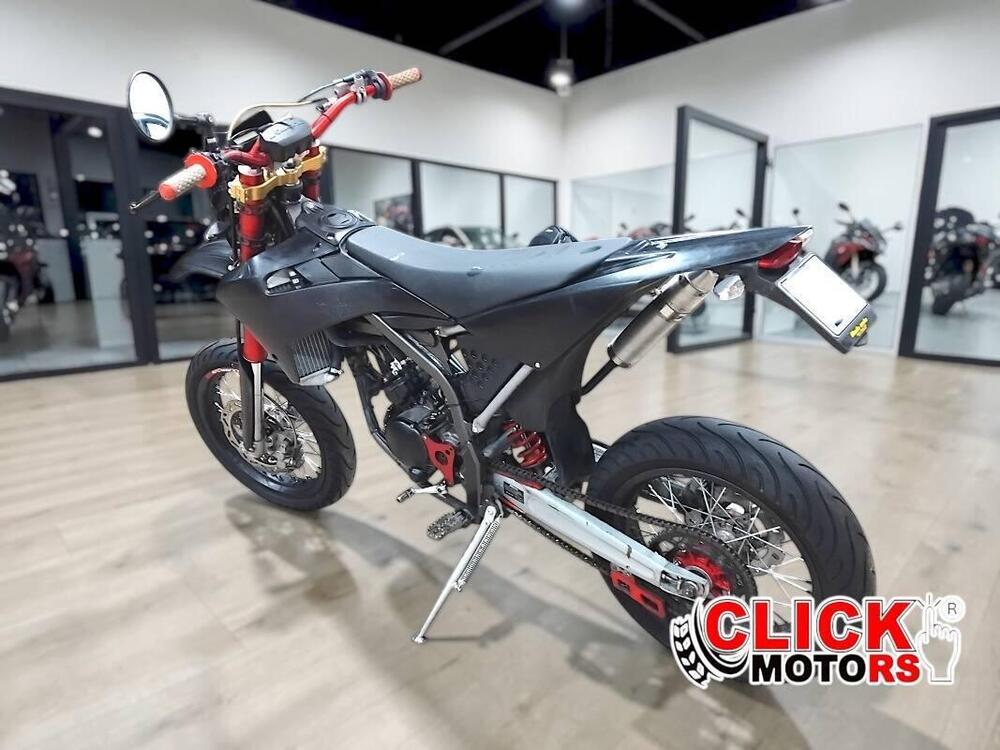 Fantic Motor Motard 50 Performance 2t (2020) (6)