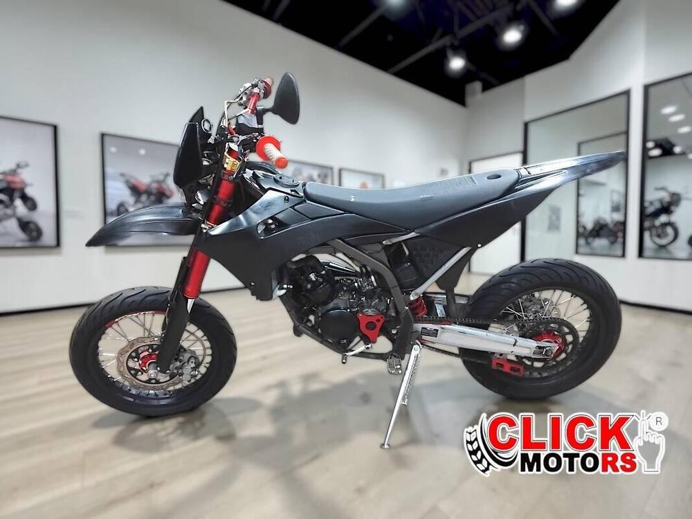 Fantic Motor Motard 50 Performance 2t (2020) (4)