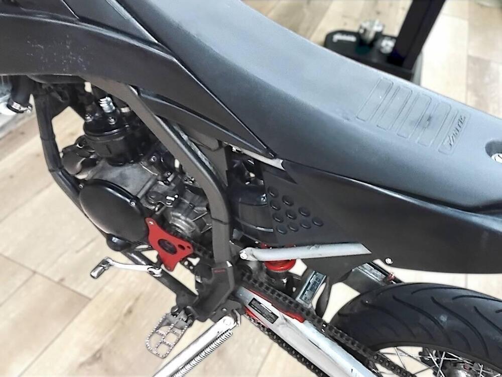 Fantic Motor Motard 50 Performance 2t (2020) (13)