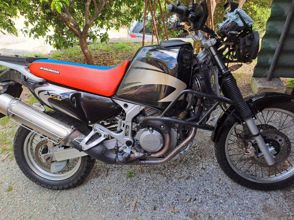 Honda Africa Twin XRV 750 (1996 - 02) (10)