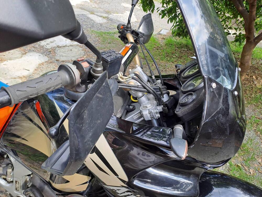 Honda Africa Twin XRV 750 (1996 - 02) (11)