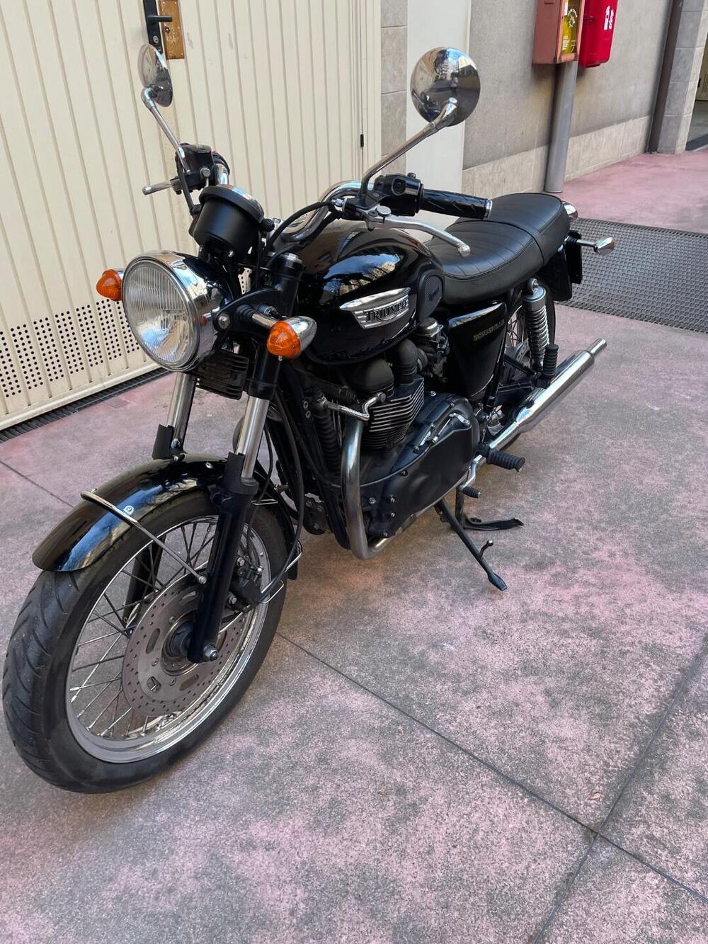Triumph Bonneville (2007 - 16)
