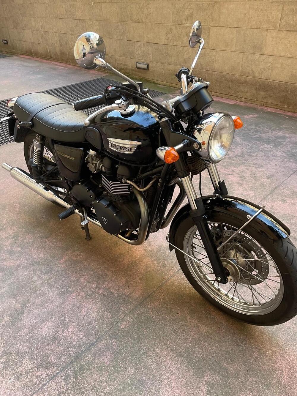 Triumph Bonneville (2007 - 16) (2)