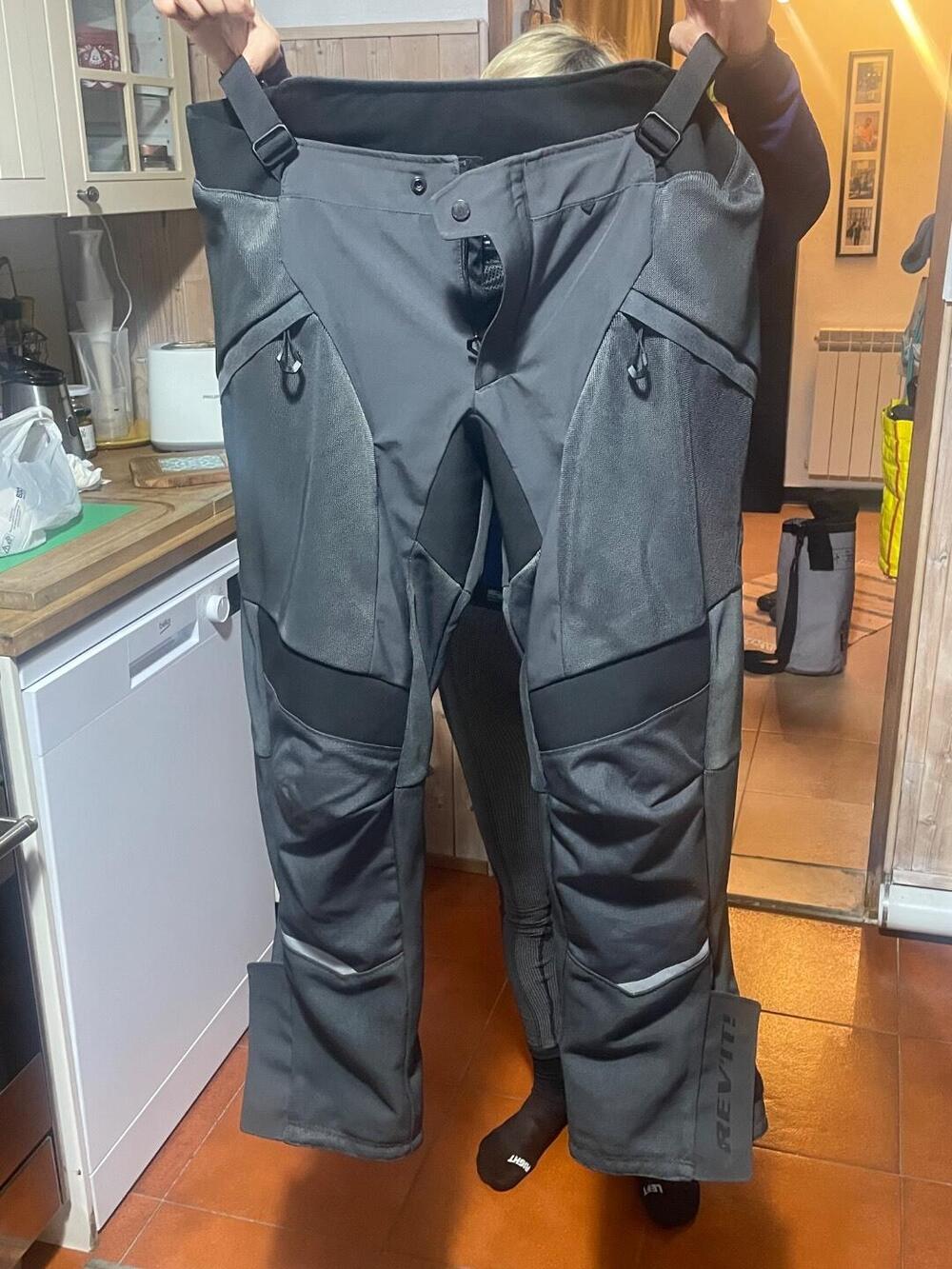 Vendo pantaloni Revit estivi nuovi Rev'it! (3)