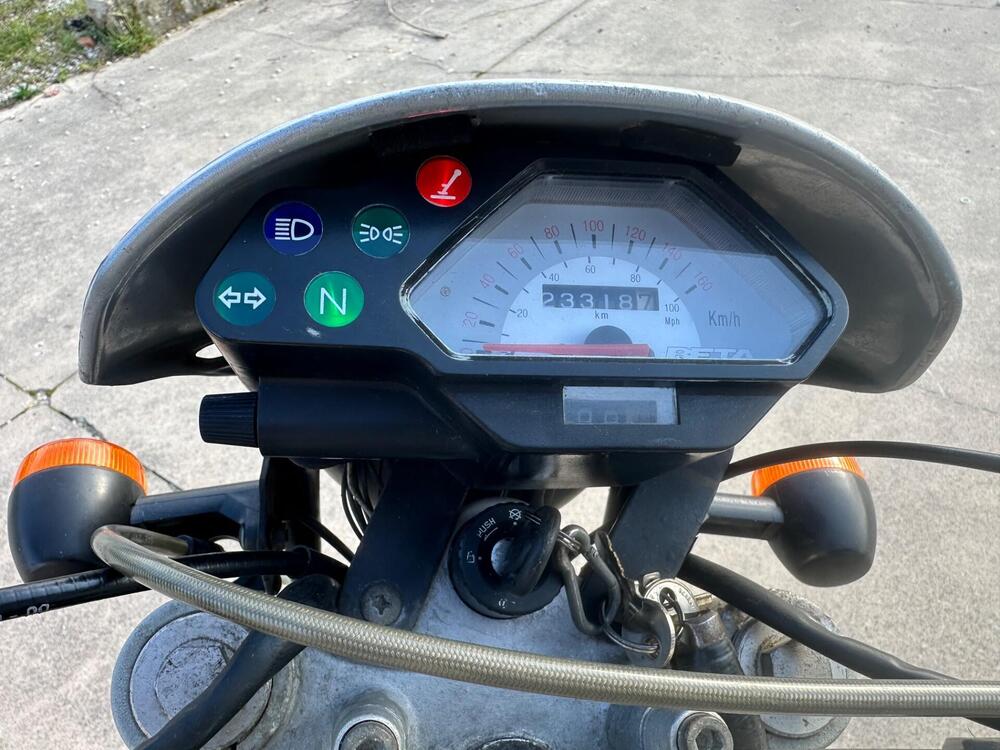 Betamotor Alp 200 (8)