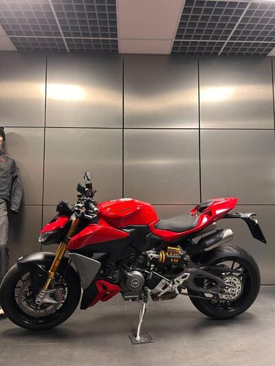 Ducati Streetfighter V2 S (2025 - 26) usata