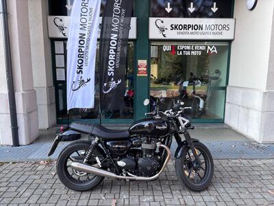Triumph Street Twin 900 (2017 - 18) usata