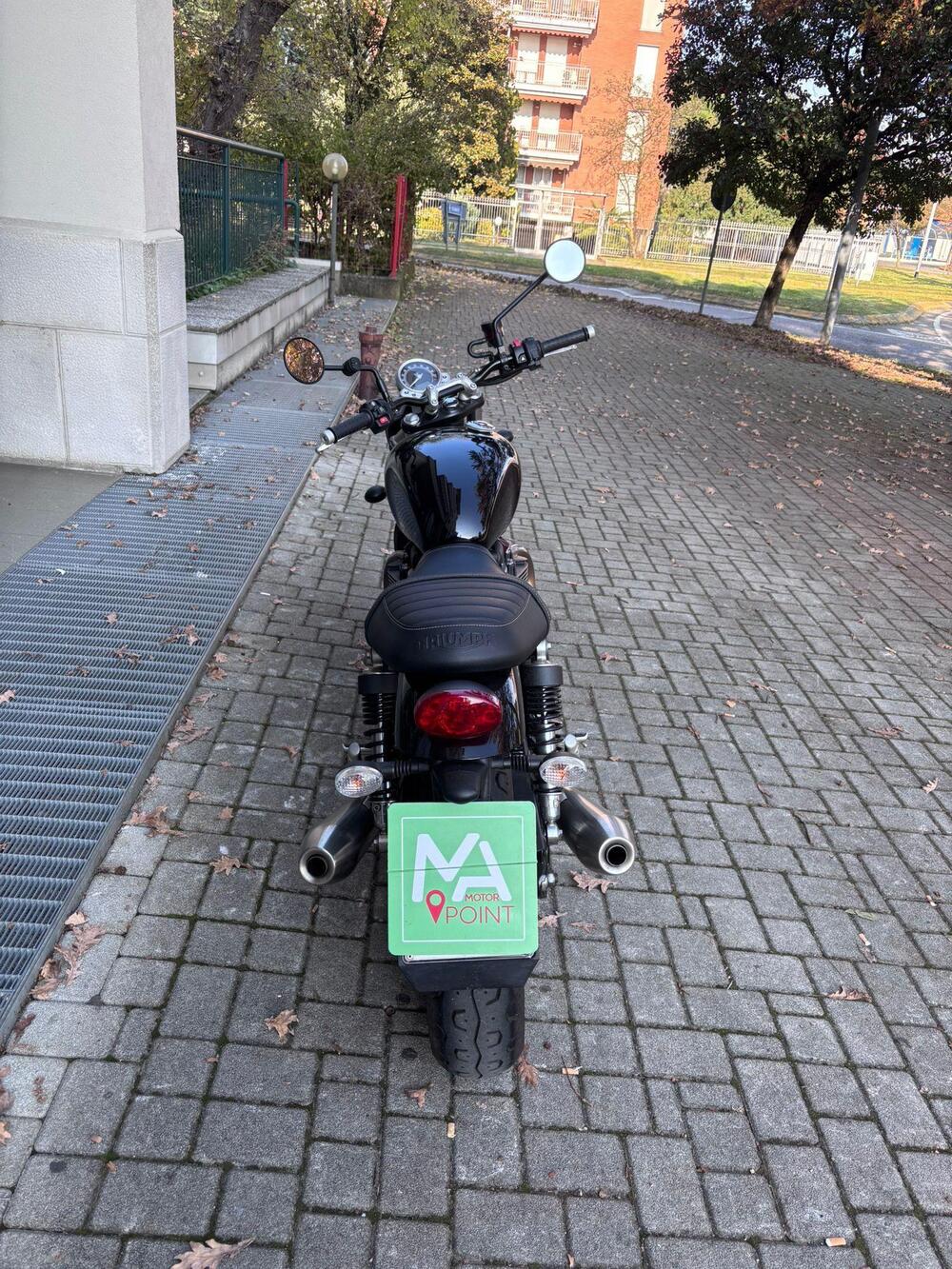 Triumph Street Twin 900 (2017 - 18) (4)