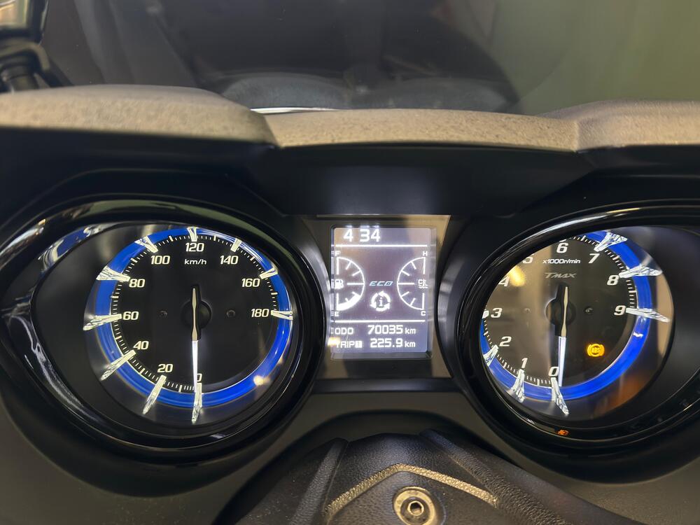 Yamaha T-Max 530 (2017 - 19) (8)