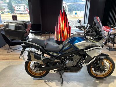 CFMOTO 800MT Touring (2022 - 26) usata