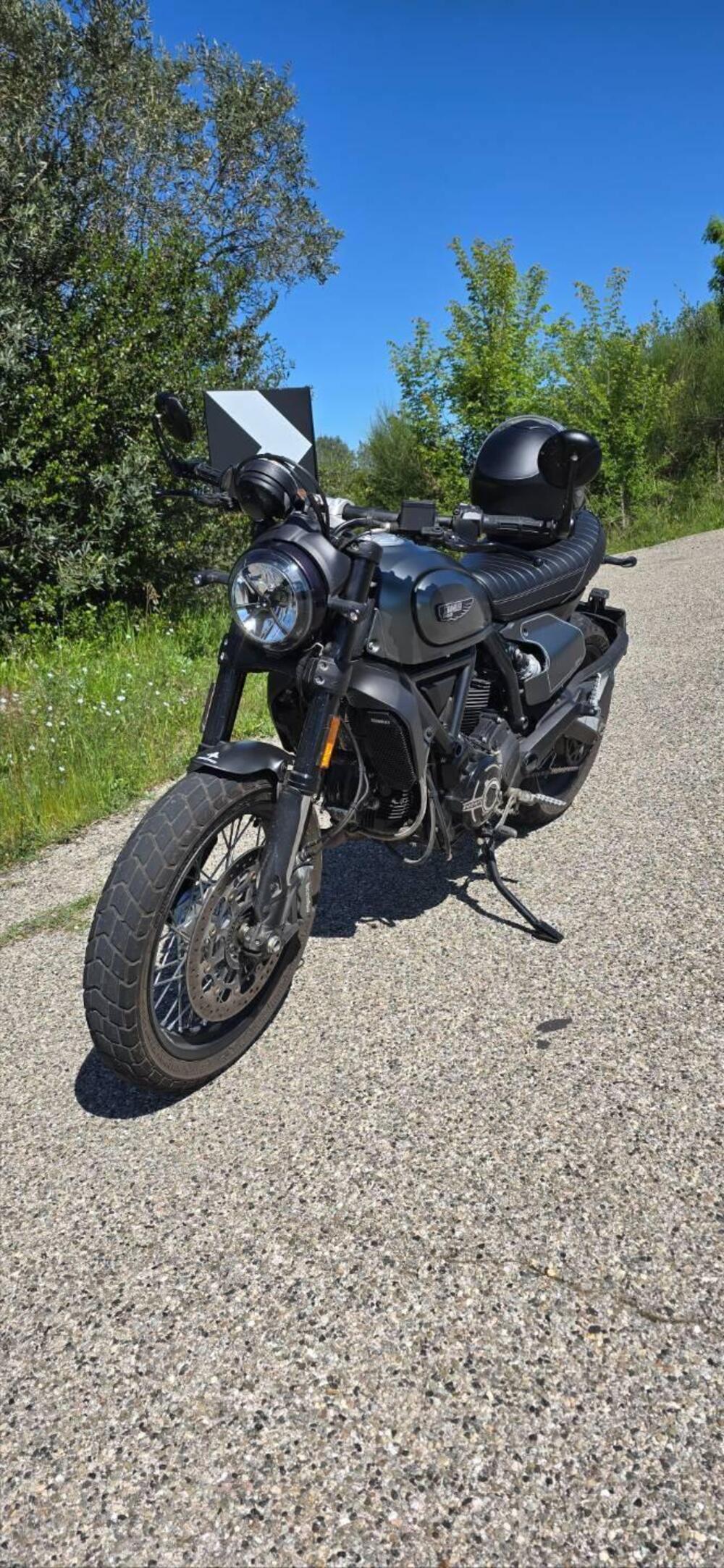 Ducati Scrambler 800 Night Shift (2021 - 22) (5)