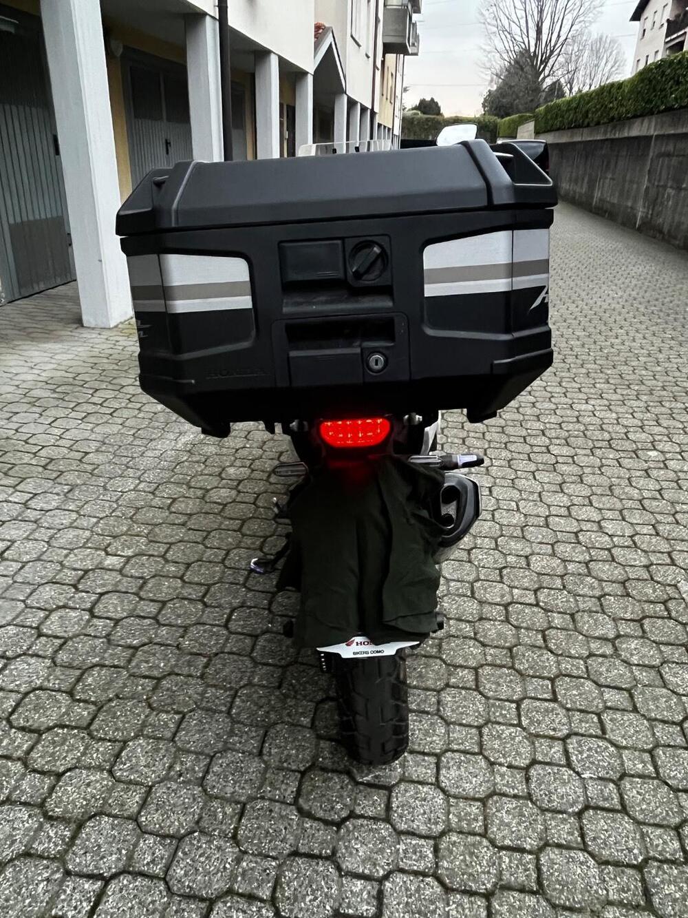 Honda Africa Twin CRF 1100L Urban DCT (2022 - 23) (4)