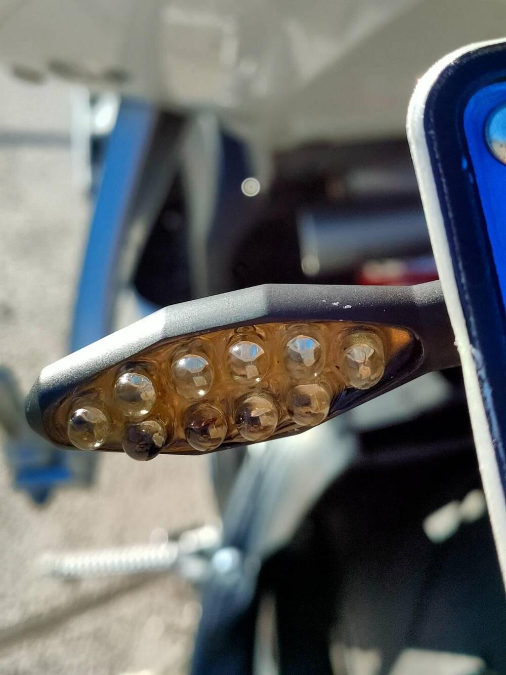 Yamaha YZF R6 (2006 - 07) (14)