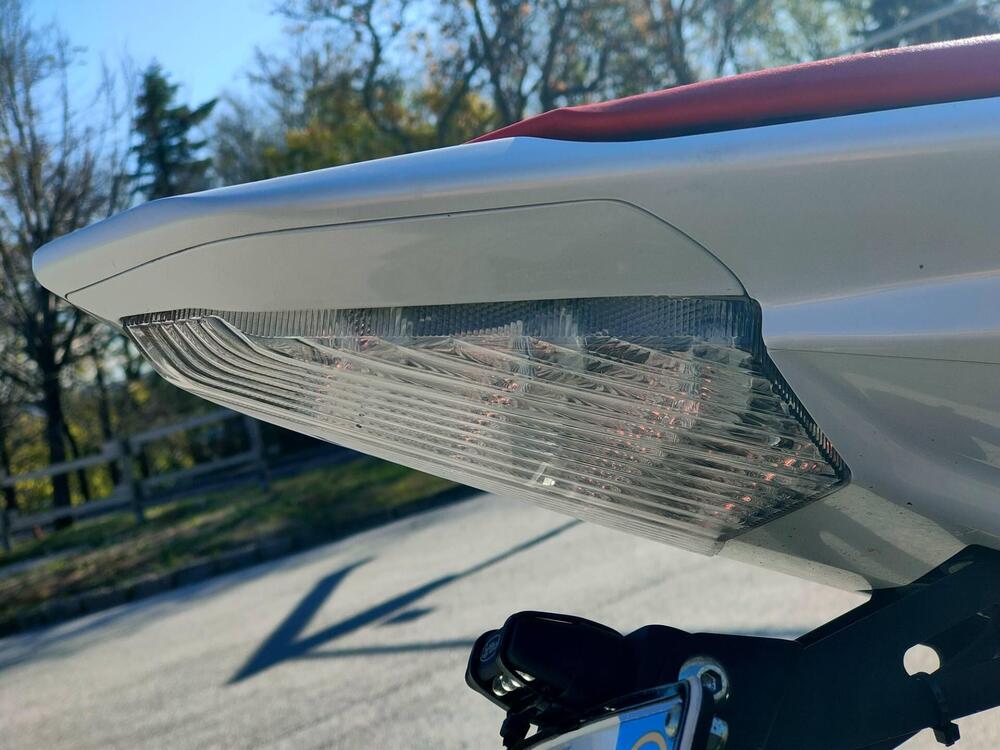 Yamaha YZF R6 (2006 - 07) (12)