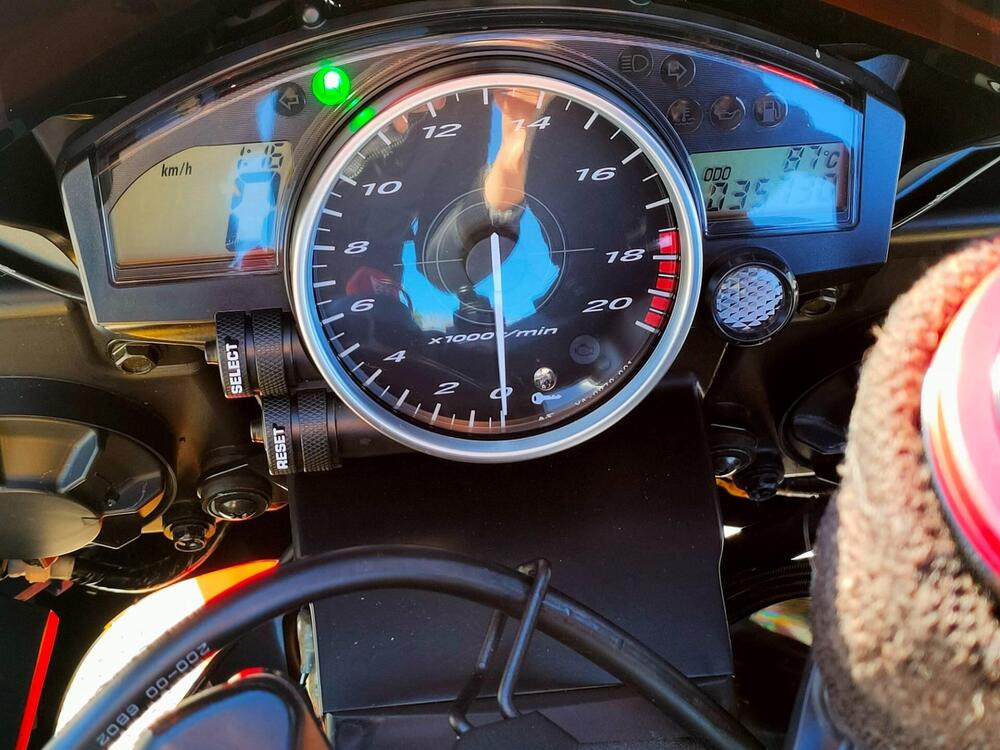 Yamaha YZF R6 (2006 - 07) (3)