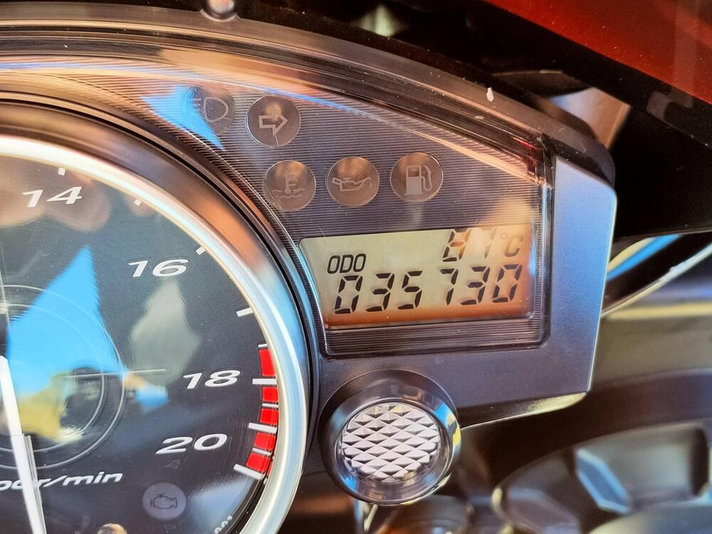 Yamaha YZF R6 (2006 - 07) (10)