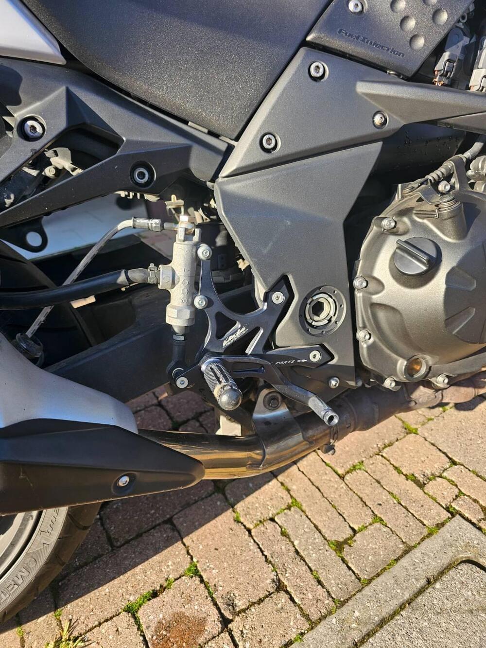 Kawasaki Z 750 (2007 - 14) (8)