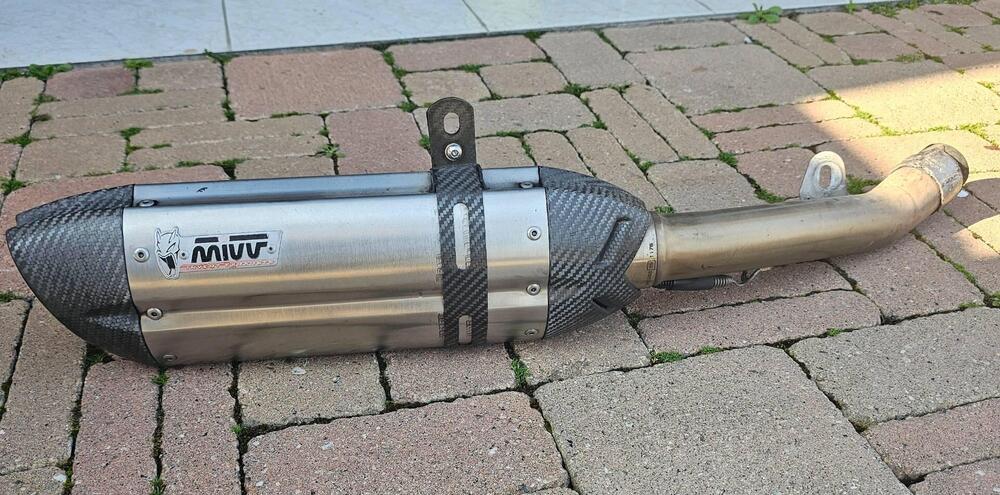 Kawasaki Z 750 (2007 - 14) (10)