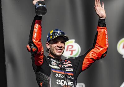 MotoGP 2026. GP di Thailandia. Marco Bezzecchi domina: “Posso anche non andare più in TV. Rivali? In Europa sarà tutto più chiaro, ma Marc Marquez è il favorito e Pedro Acosta è veloce”