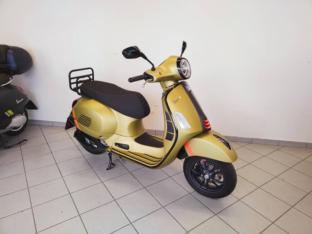 Vespa GTS 300 Super Sport (2023 - 24) (2)