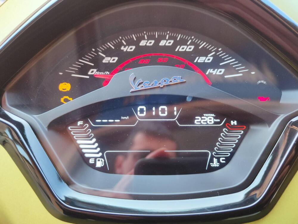 Vespa GTS 300 Super Sport (2023 - 24) (9)