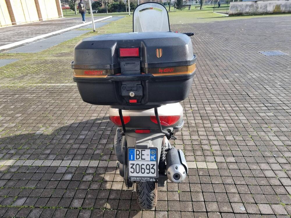 Malaguti Madison 250 S (1999 - 01) (4)