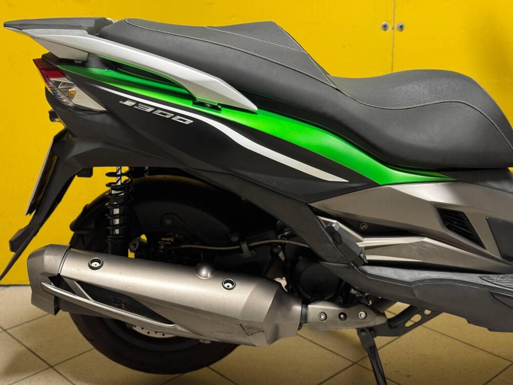 Kawasaki J 300 (2014) (7)