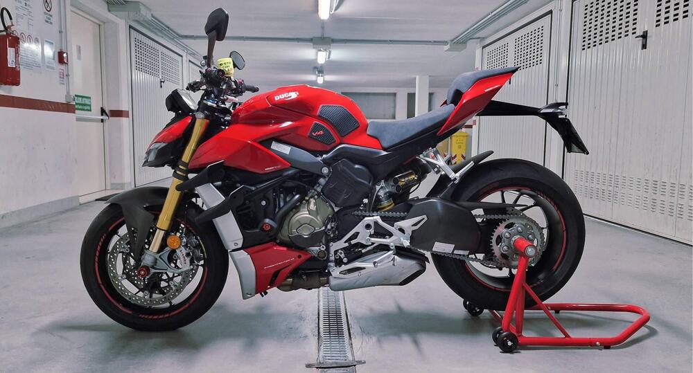 Ducati Streetfighter V4 1100 S (2021 - 22) (2)