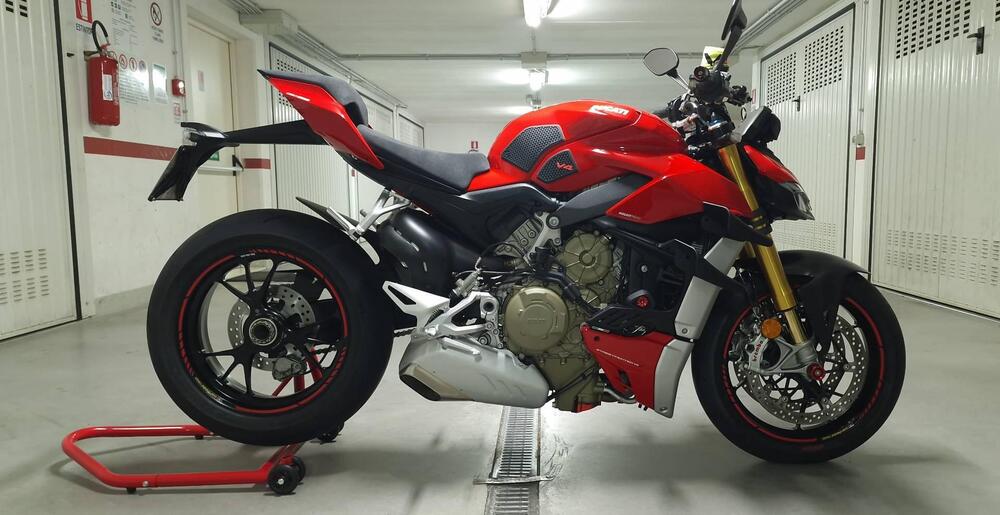 Ducati Streetfighter V4 1100 S (2021 - 22) (4)