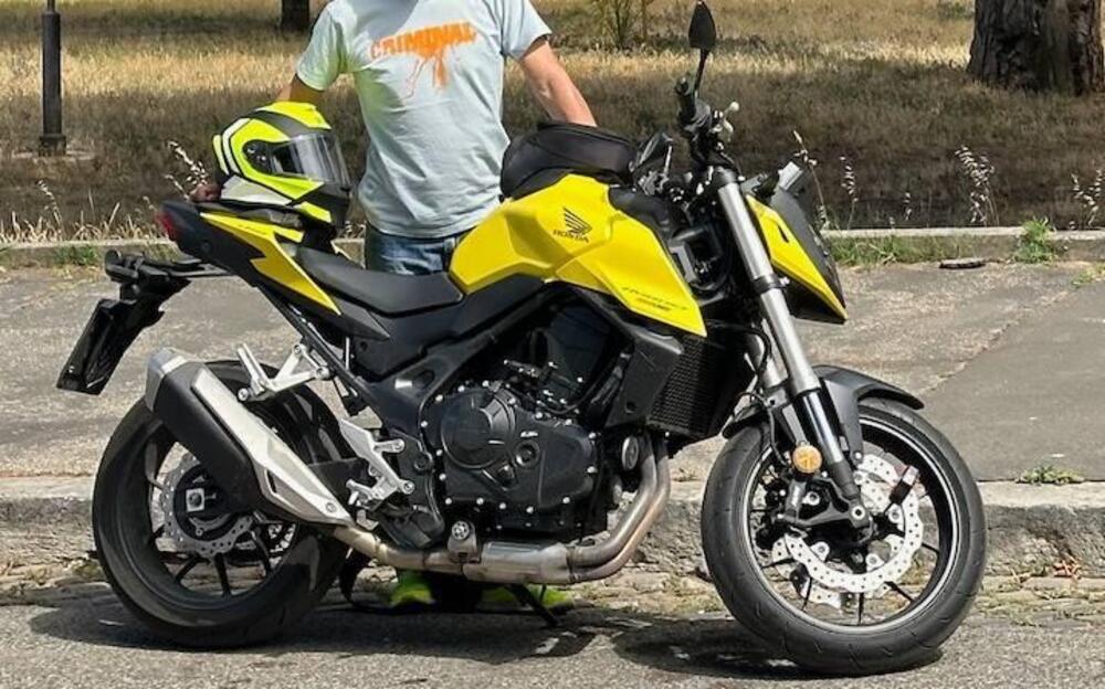 Honda CB 750 Hornet (2023 - 24) (5)