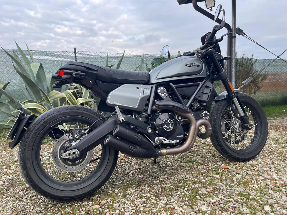 Ducati Scrambler 800 Night Shift (2021 - 22) (6)